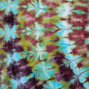 18/20 1X V-Neck T-Shirt, Golden Plum Dendrite