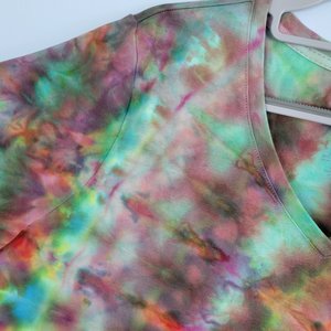 2XL Women's V-neck, Radar Ripple