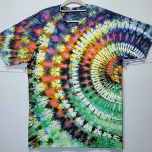 L Tall T-Shirt, Rainbow Radar Ripple