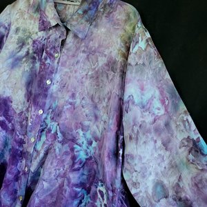 2X/3X Linen Hi-Low Shirt, Purple Watercolor