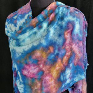 Shawl, Alien World