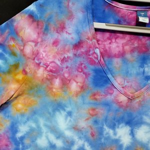XL Luxe V-Neck T-shirt, Sunset Clouds
