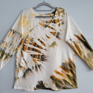 Size 14/16 V-neck 3/4 sleeve T, Moss Agate