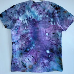 L T-Shirt, Nebula