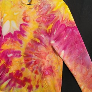 M Sweatshirt w/Pocket, Sunny Spring