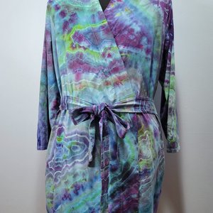 L/XL Wrap Cardigan Short Robe, Periwinkle Geode