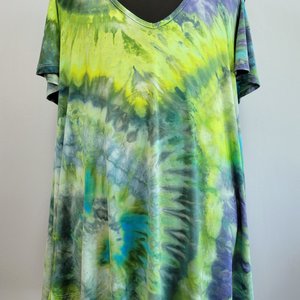 1X Cold Shoulder Tunic, Spring Swirl