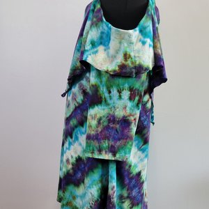 1X/2X Strap Shoulder Tunic, Mind Twist