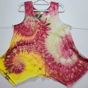 Size 14 Viscose Tank, Sunlit Garden Swirl