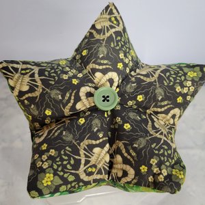 Pin Cushion, Alien Face Hugger
