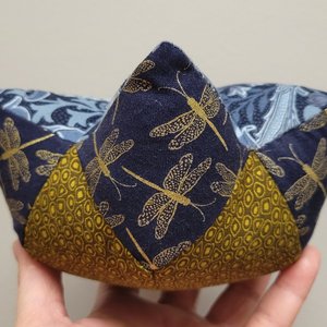 Pin Cushion, Blue Morris