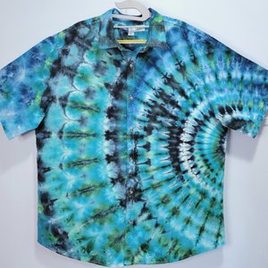 XXL Tall Linen Shirt, Ocean Lighthouse Lens