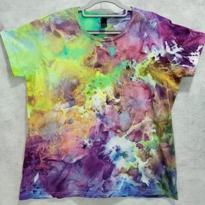 XL Ladies T-Shirt, Petri Dish
