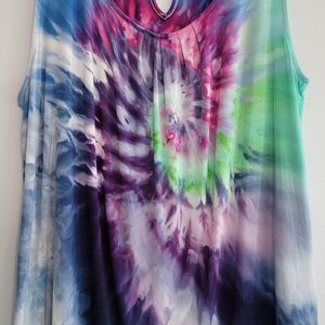 XL Button Back Rayon Tank, Swirl