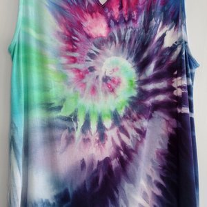 XL Button Back Rayon Tank, Swirl