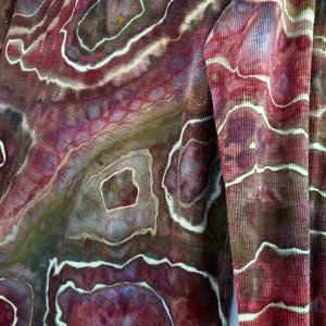 L Tall Henley, Red Geode