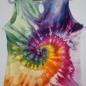 M Button Back Rayon Tank, Rainbow Spiral