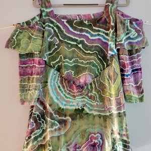 L Cold Shoulder Flutter Swing Top, Purple & Green Geode