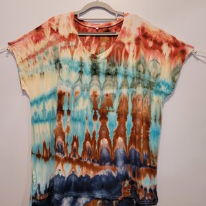 2XL Rayon V-Neck Top, Adobe & Desert Green