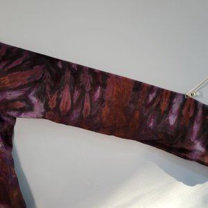 XL V-neck Long Sleeve T-shirt, Plum Sunburst