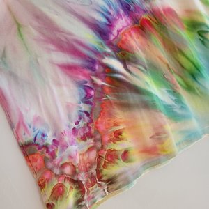 XL Tall Luxe V-Neck T-Shirt, Koroit Lightning