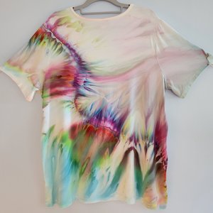 XL Tall Luxe V-Neck T-Shirt, Koroit Lightning