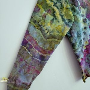 L Unisex T-shirt, Purple & Green Geode