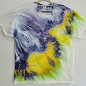 XL Unisex T, Space Eggs