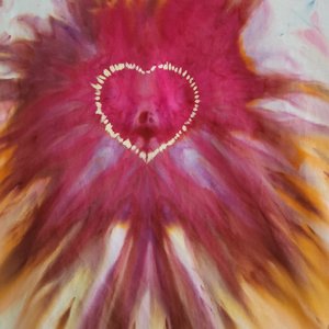 L 18/20 V-neck T, Hearts