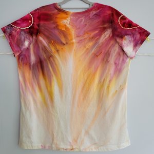 L 18/20 V-neck T, Hearts