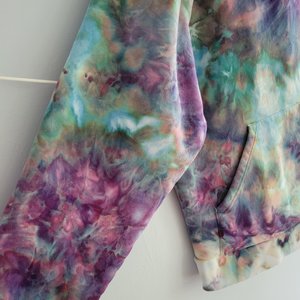 2XL Tall Hoodie, Strawberry Skies
