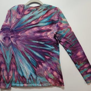 S V-neck Long Sleeve T, Strawberry Skies Fan