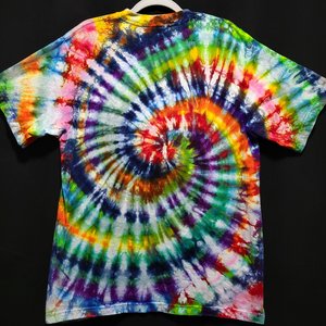 M T-shirt, Funky Spiral