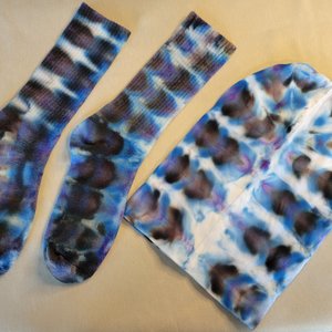 L Beanie & Socks, Sapphire Tiger