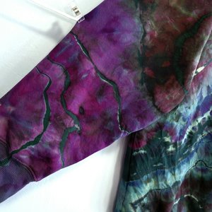 XL Viscose Hoodie, Purple & Green Geode