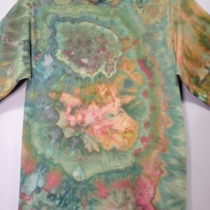 M Hoodie T-shirt, Dragon's Garden