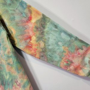 M Hoodie T-shirt, Dragon's Garden