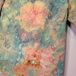 M Hoodie T-shirt, Dragon's Garden