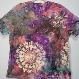 XL Ladie's V-neck t-shirt, Mandala Fiesta