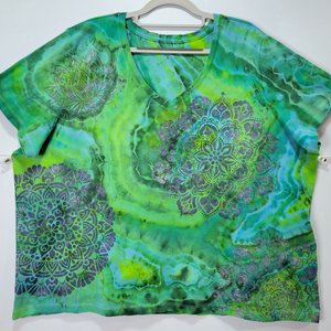3X V-neck T-Shirt, Malachite Mandala