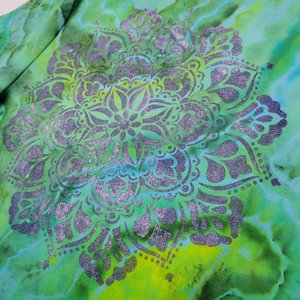 3X V-neck T-Shirt, Malachite Mandala