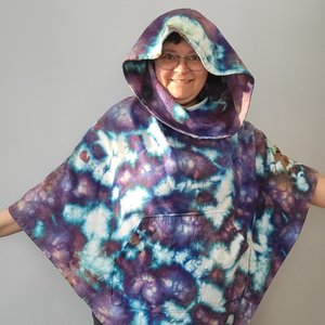 One Size Hoodie Poncho, Strawberry Clouds