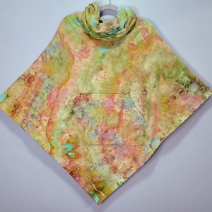 One Size Hoodie Poncho, Dragon Glass