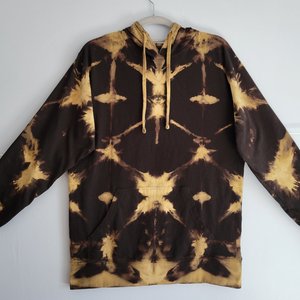 M Hooded T-shirt, Reversed Shibori