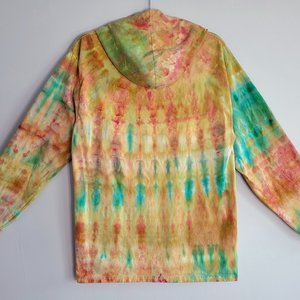M Hoodie T-shirt, Dragon Cliffs