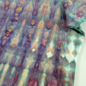 22/24 1X/2X V-Neck, Watercolor Falls
