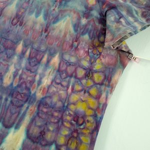 22/24 1X/2X V-Neck, Watercolor Falls