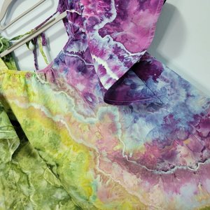 M Linen Flutter Sleeve Top, Purple & Green Geode