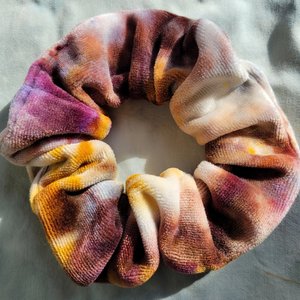 Scrunchie, Bamboo Velvet, Golden Plum