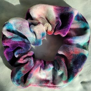 Scrunchie, Bamboo Velvet, Strawberry Skies